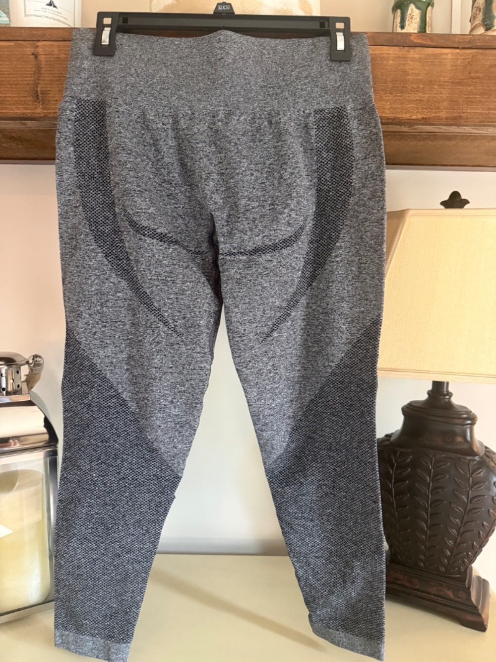 Seamless Netted High Wasted Leggings - Gray - Large - Picture 2 of 3